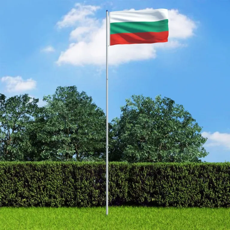 Flagge Bulgariens und Mast Aluminium 6 m