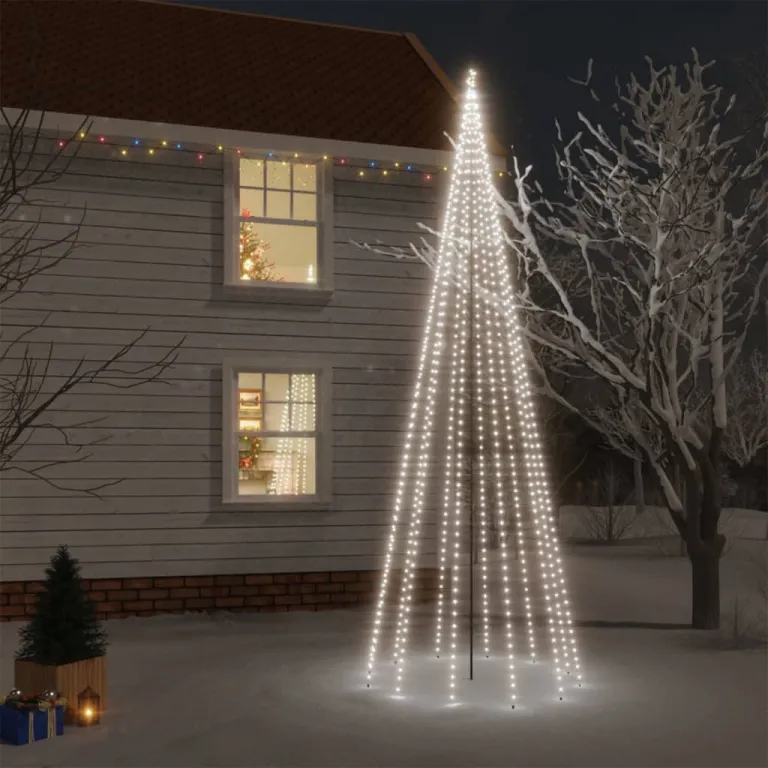 Weihnachtsbaum mit Erdngeln Kaltwei 732 LEDs 500 cm
